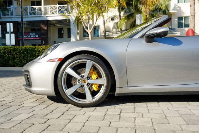 Used 2021 Porsche 911 Carrera image 11