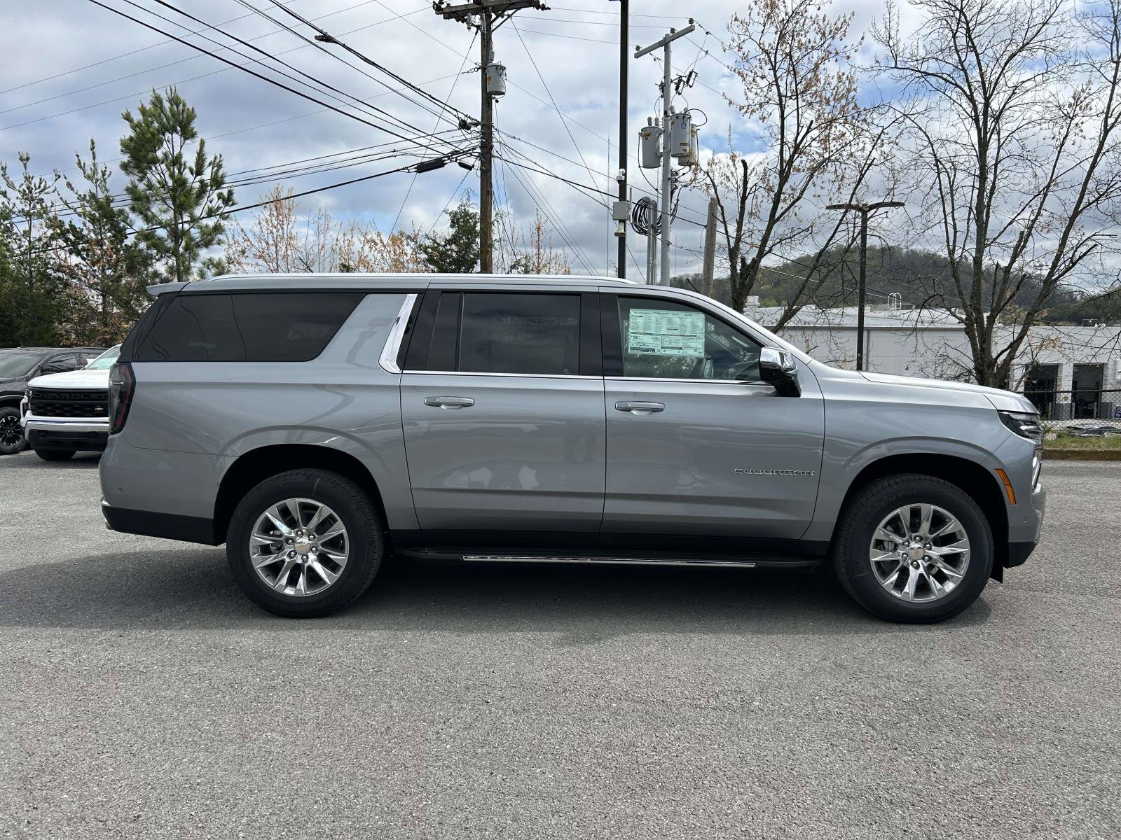 New 2026 Chevrolet Suburban Premier AWD/4WD image 2