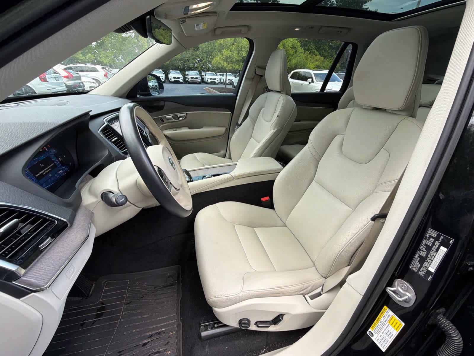 Used 2023 Volvo XC90 B5 Plus w/ Protection Package Premier AWD/4WD image 26