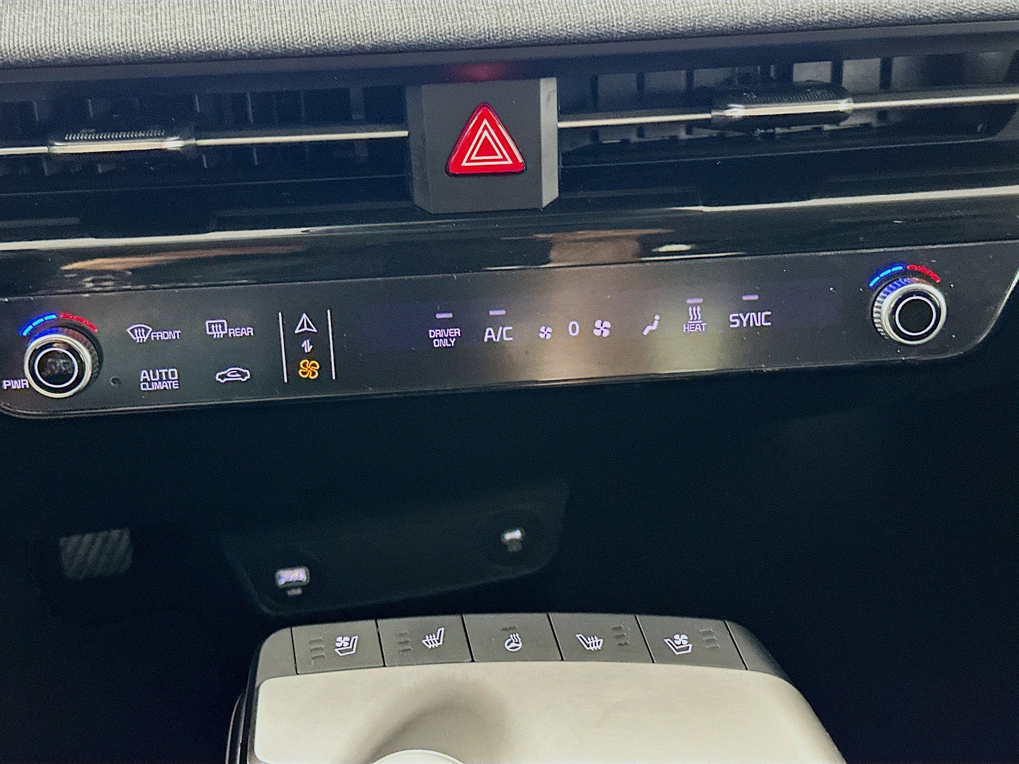 Used 2022 Kia EV6 Wind AWD/4WD image 24