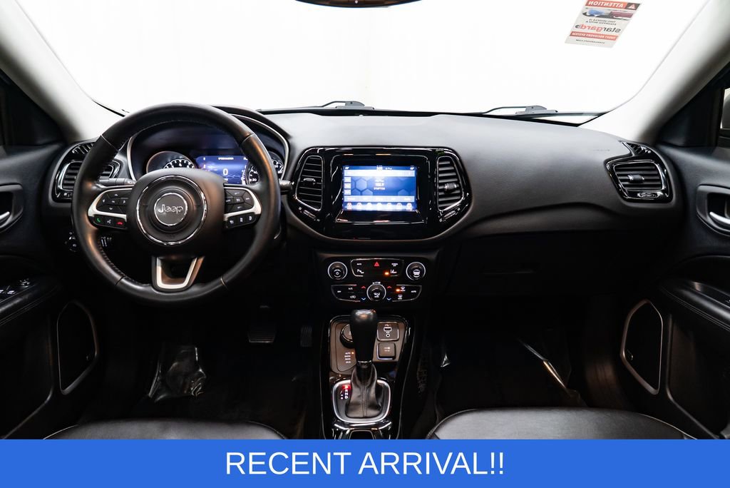 Used 2021 Jeep Compass Latitude w/ Sun and Sound Group image 9
