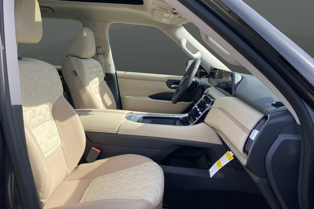 New 2026 Nissan Armada Platinum Reserve AWD/4WD image 24