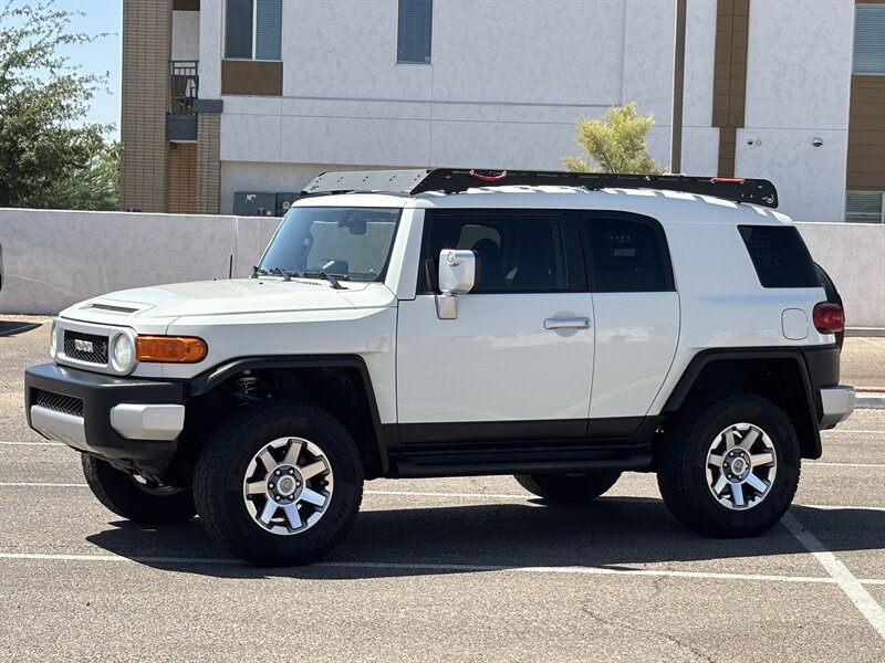 Used 2014 Toyota FJ Cruiser 4WD w/ Upgrade Package image 14