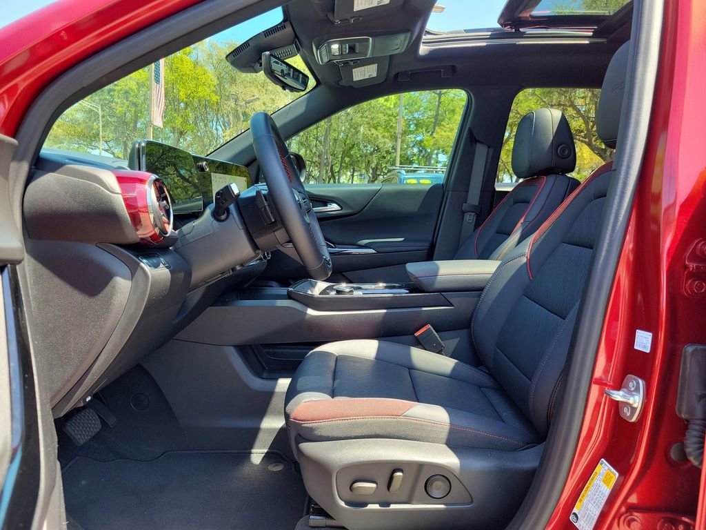 Used 2025 Chevrolet Equinox RS w/ Safety and Technology Package image 24