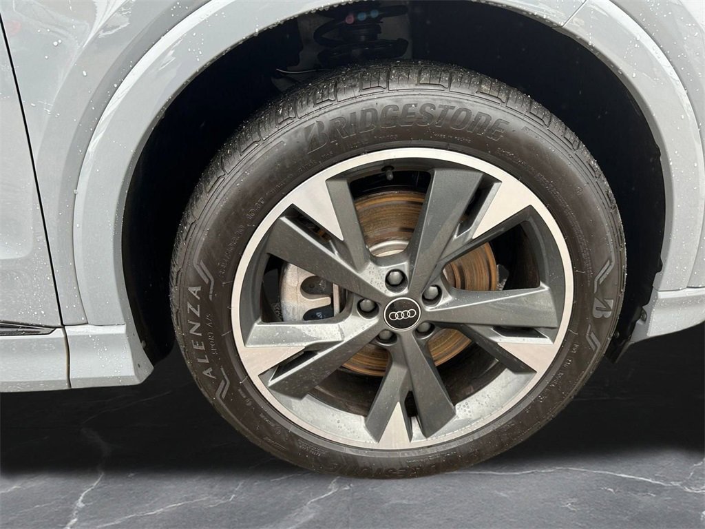 Used 2024 Audi Q4 e-tron Premium image 37