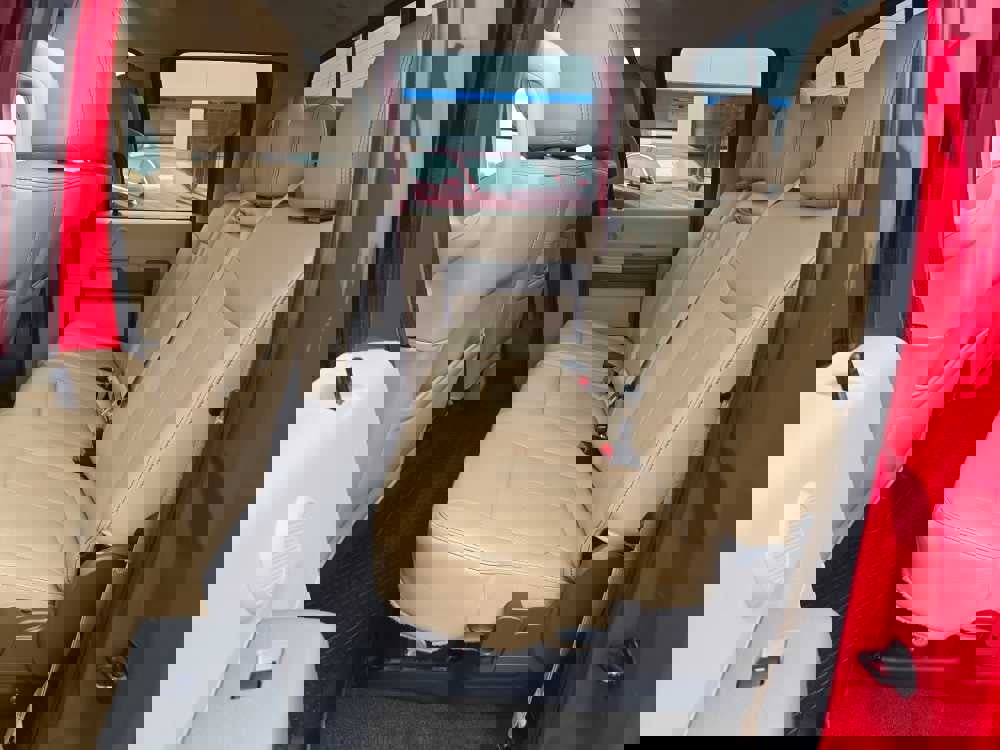 Used 2015 Ford F250 Lariat w/ Chrome Package image 9