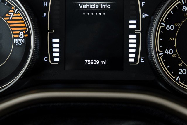 Used 2016 Jeep Cherokee Latitude AWD/4WD image 18