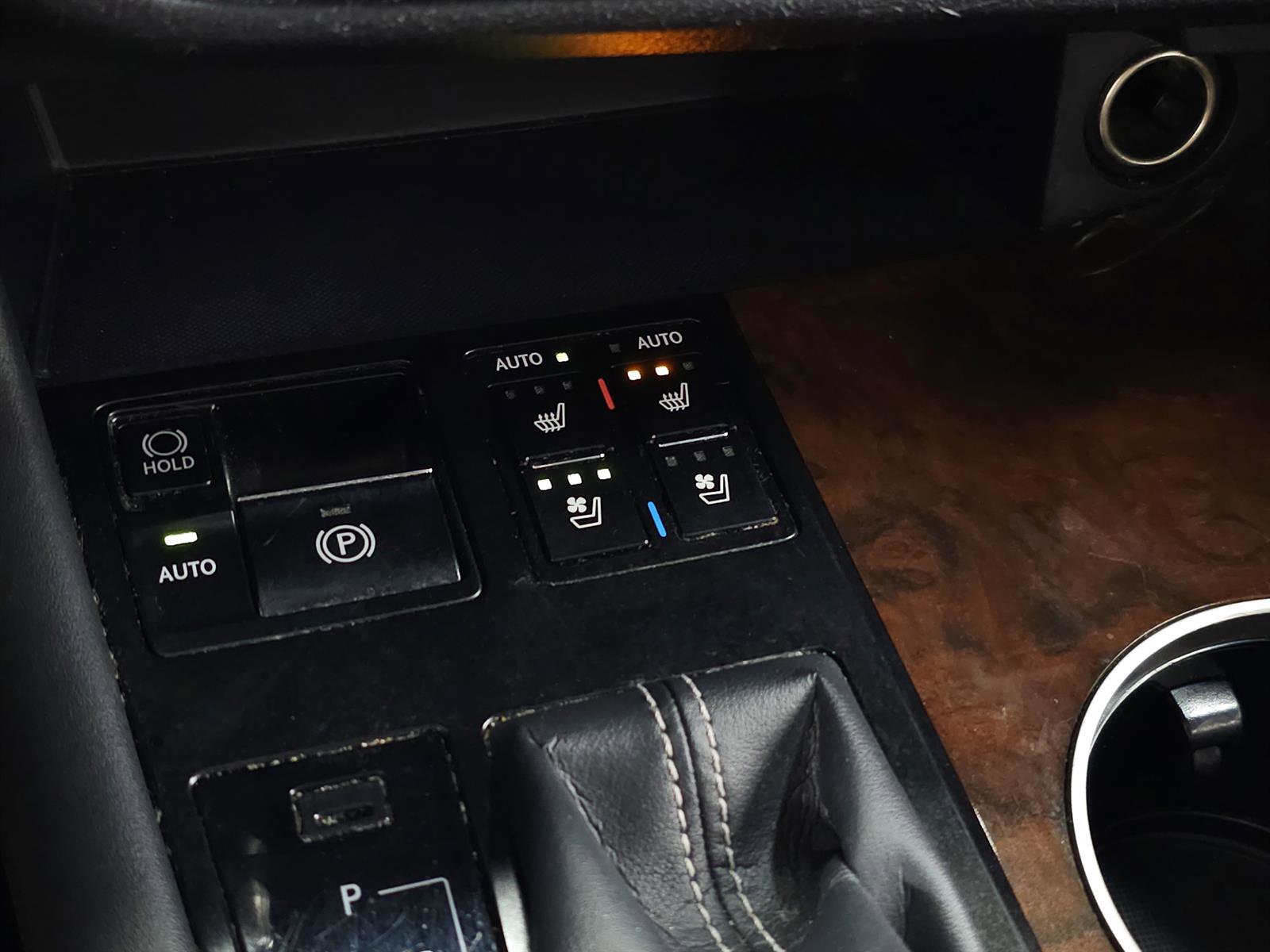Used 2018 Lexus RX 350 AWD w/ Premium Package image 28