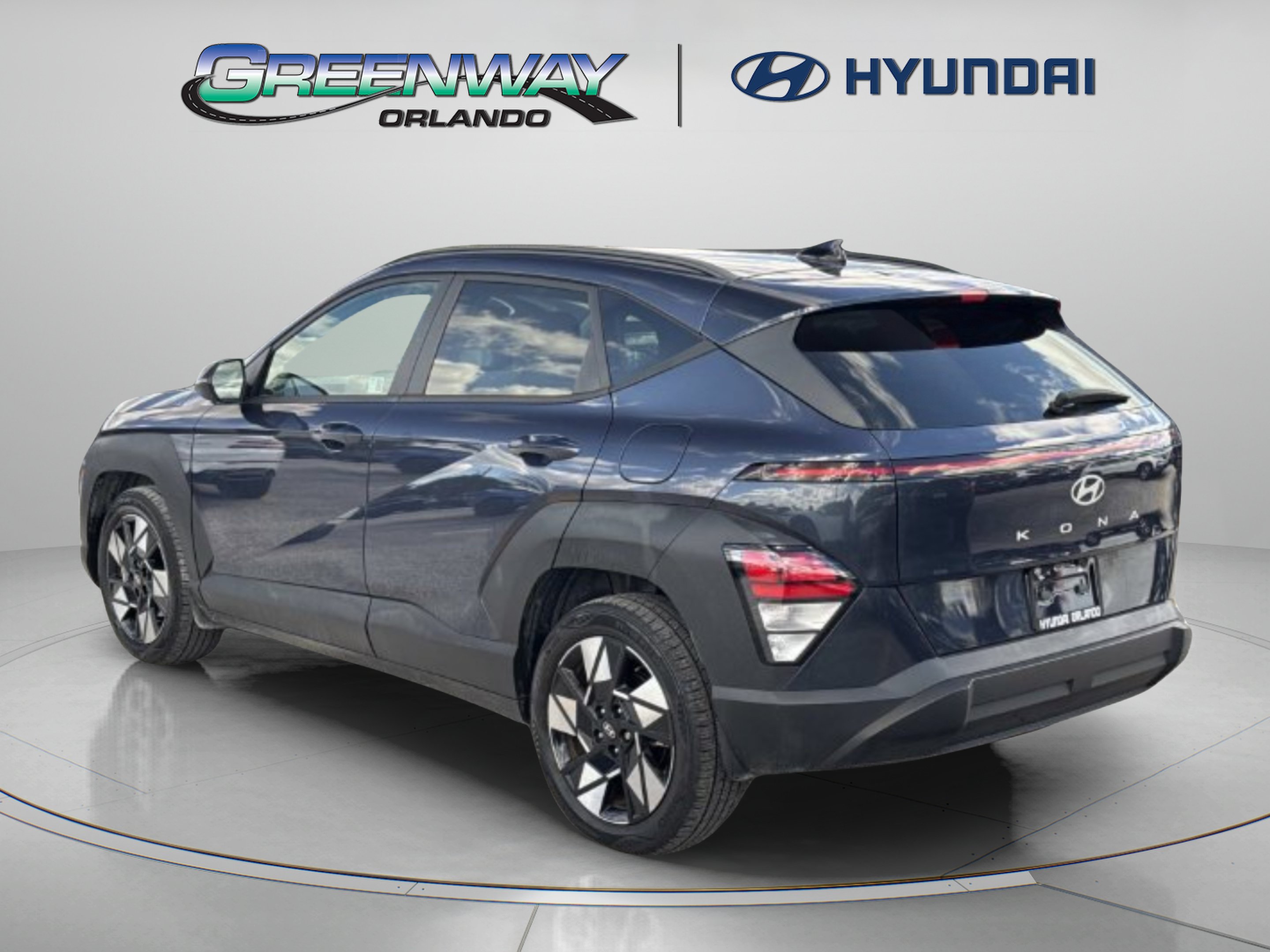 Used 2024 Hyundai Kona SEL w/ Convenience Package FWD image 5