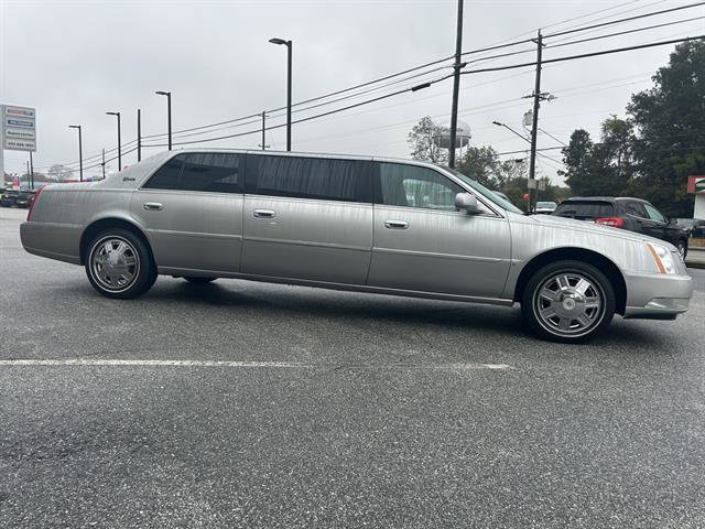 Used 2008 Cadillac DTS Limousine image 3
