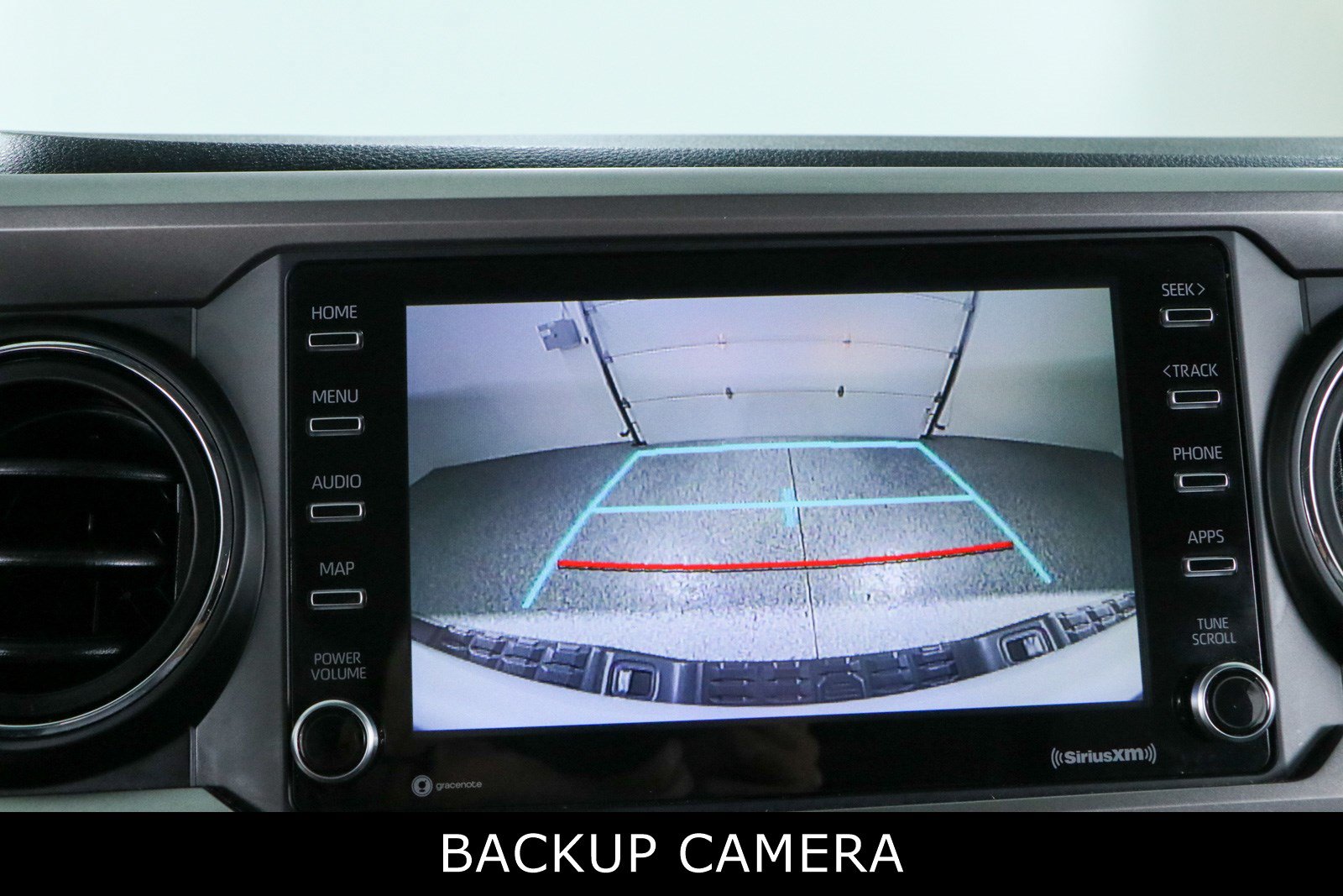 Used 2022 Toyota Tacoma SR5 AWD/4WD image 18