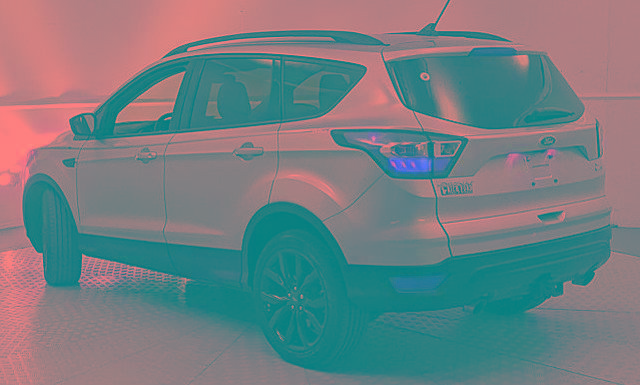 Certified 2018 Ford Escape SE w/ SE Sport Appearance Package image 4