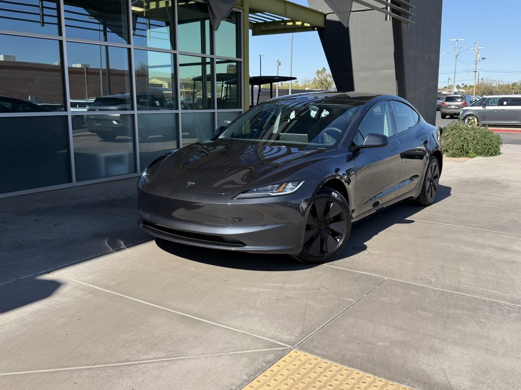 Used 2025 Tesla Model 3 Long Range image 2