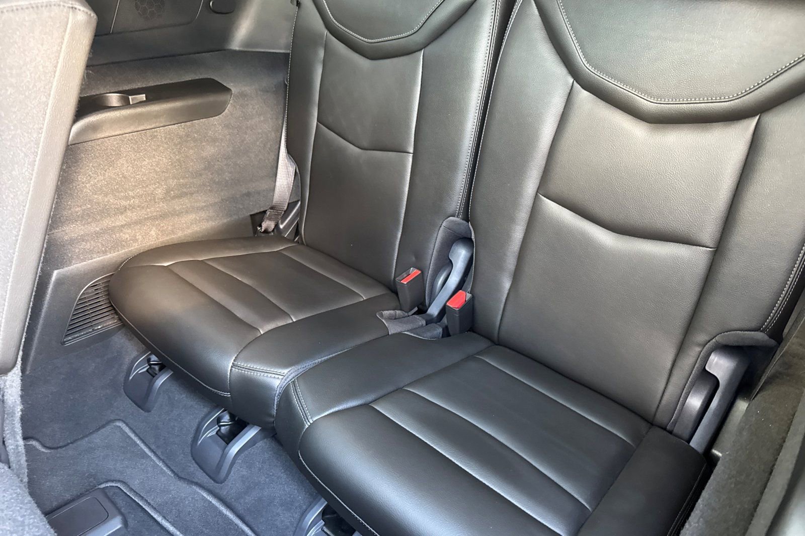 Used 2022 Cadillac XT6 Luxury image 16