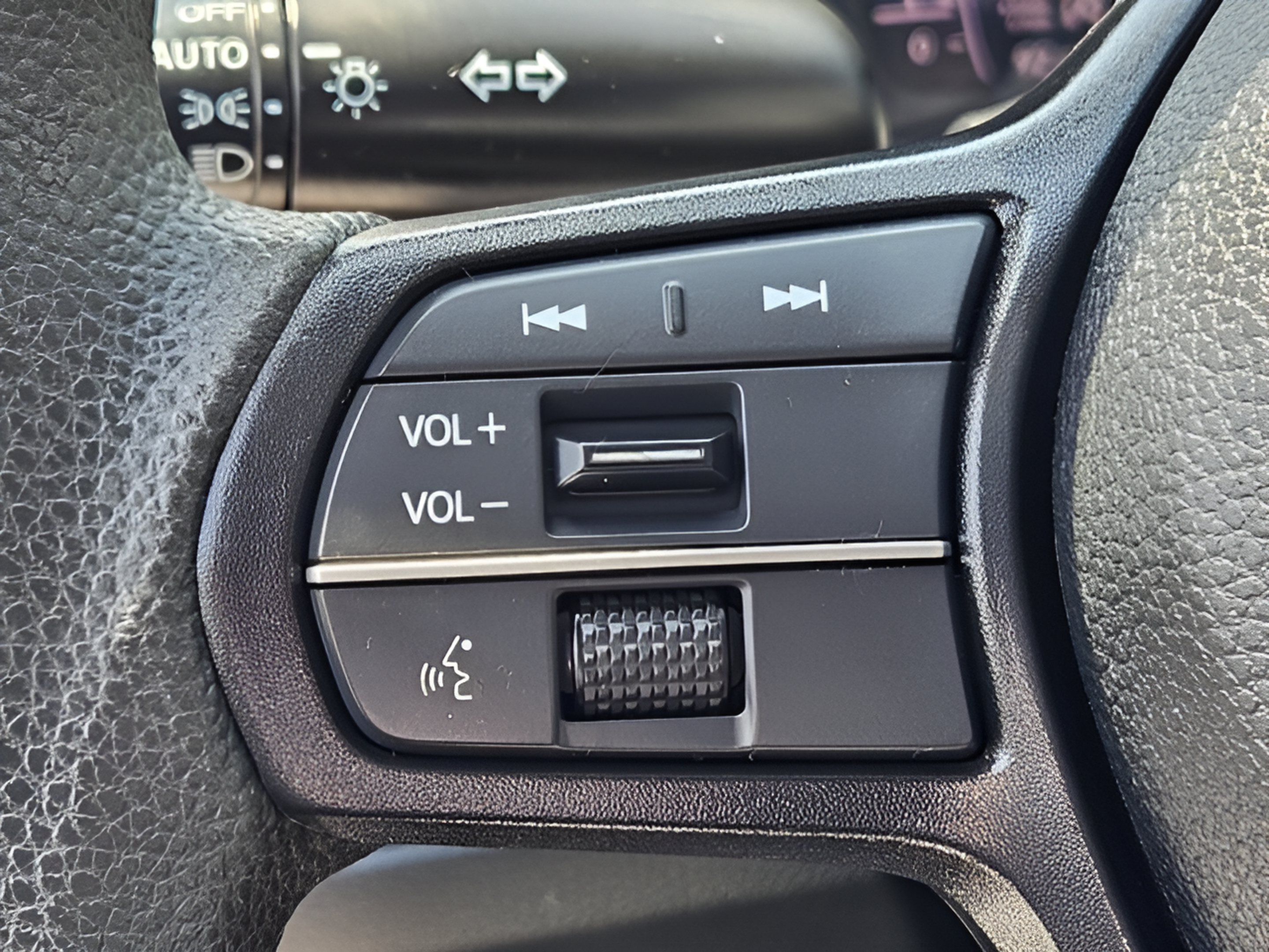 Used 2023 Honda Accord EX image 23
