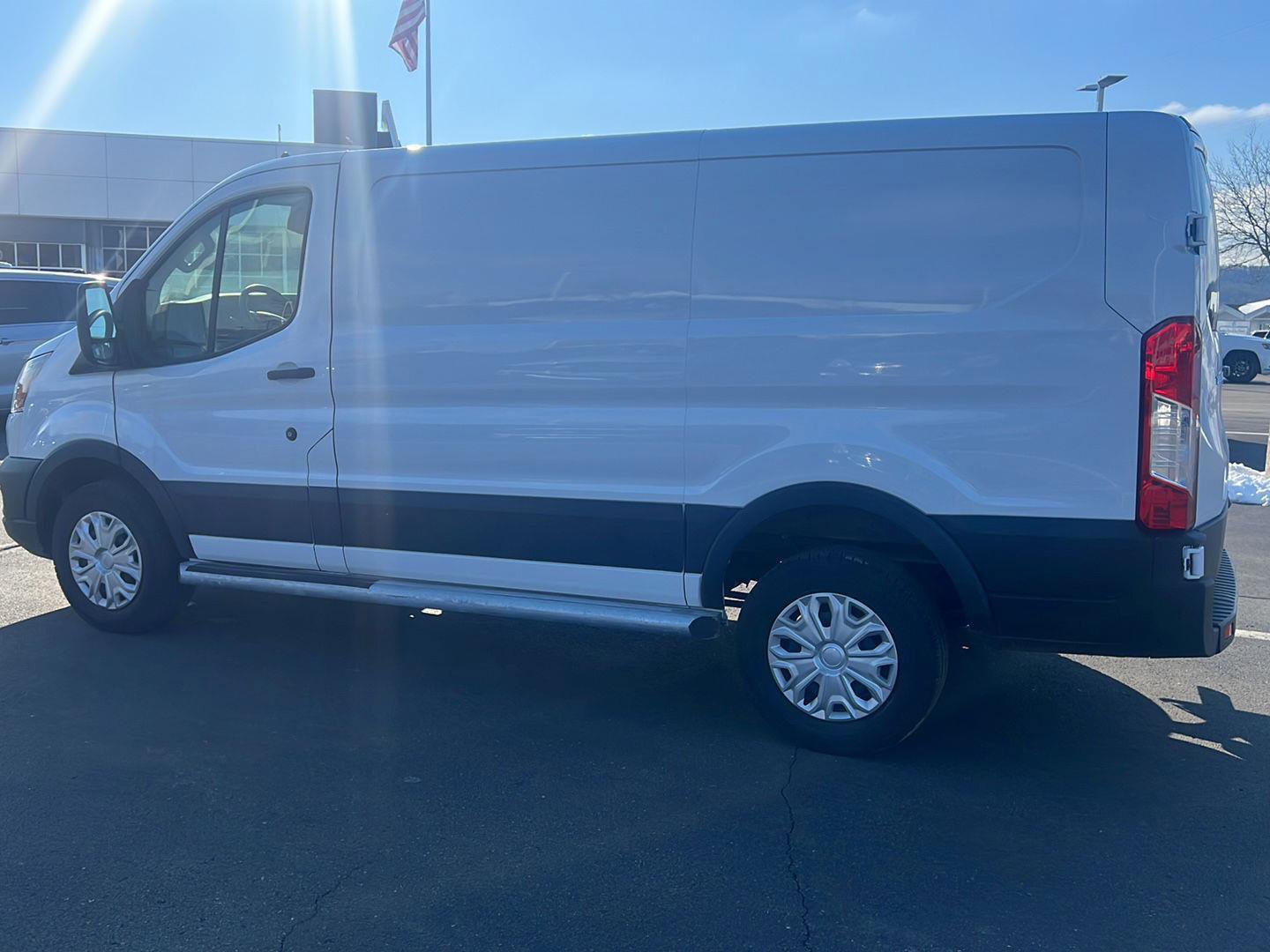 Used 2024 Ford Transit 250 Low Roof w/ Exterior Upgrade Package image 10