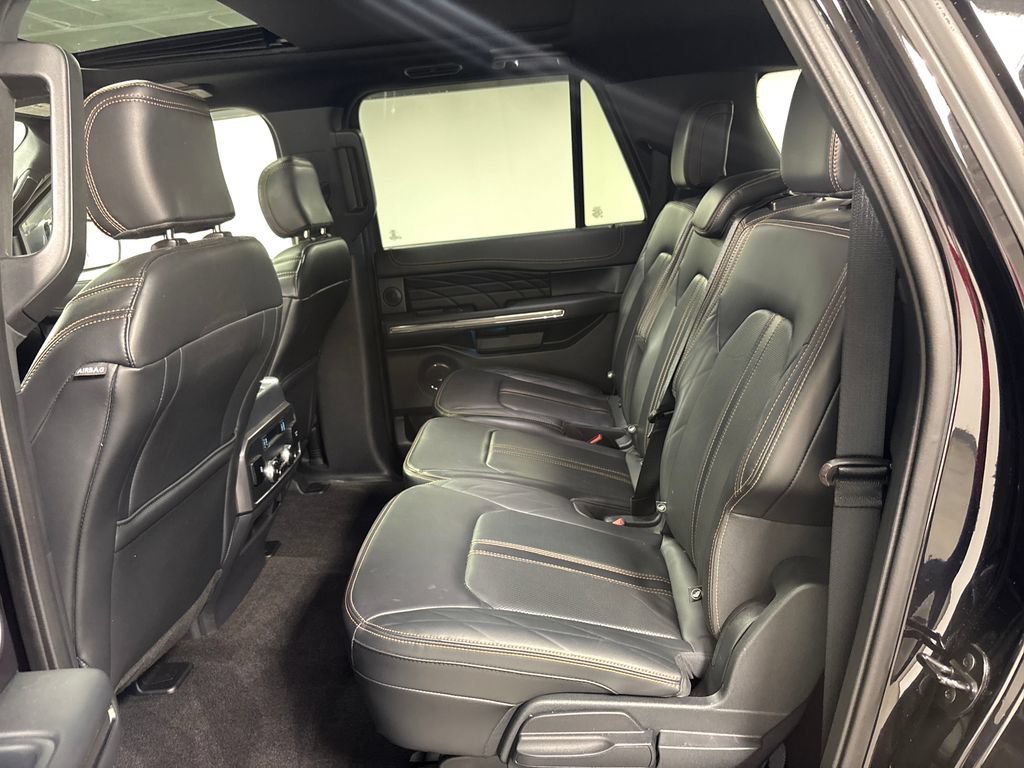 Used 2023 Ford Expedition Max Platinum RWD image 28