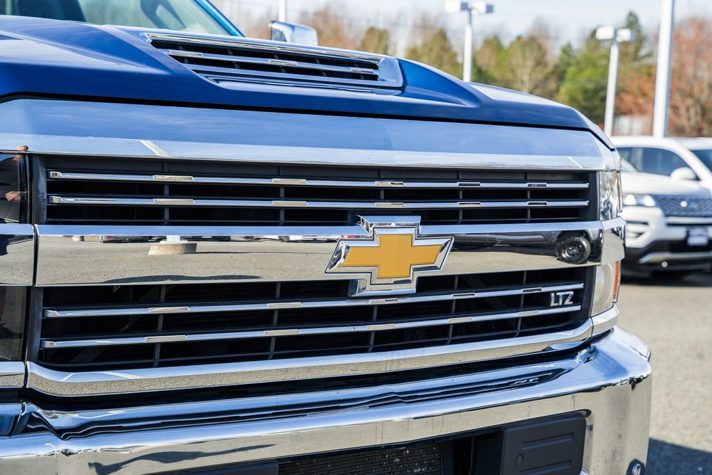 Used 2019 Chevrolet Silverado 3500 LTZ w/ Duramax Plus Package image 11