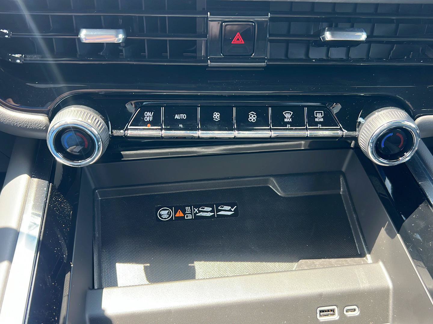 New 2026 Chevrolet Tahoe High Country AWD/4WD image 29