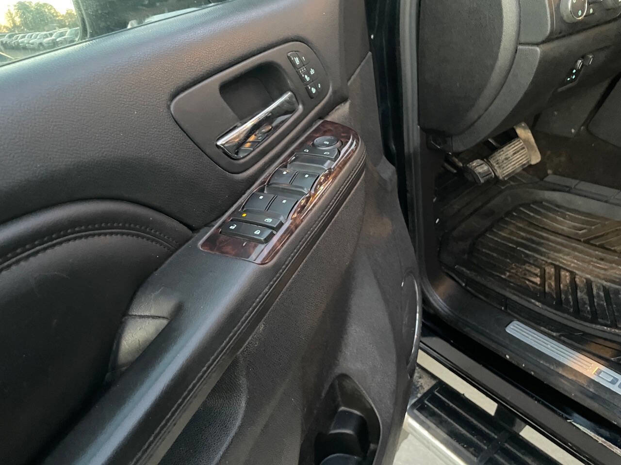 Used 2013 GMC Sierra 3500 Denali image 29