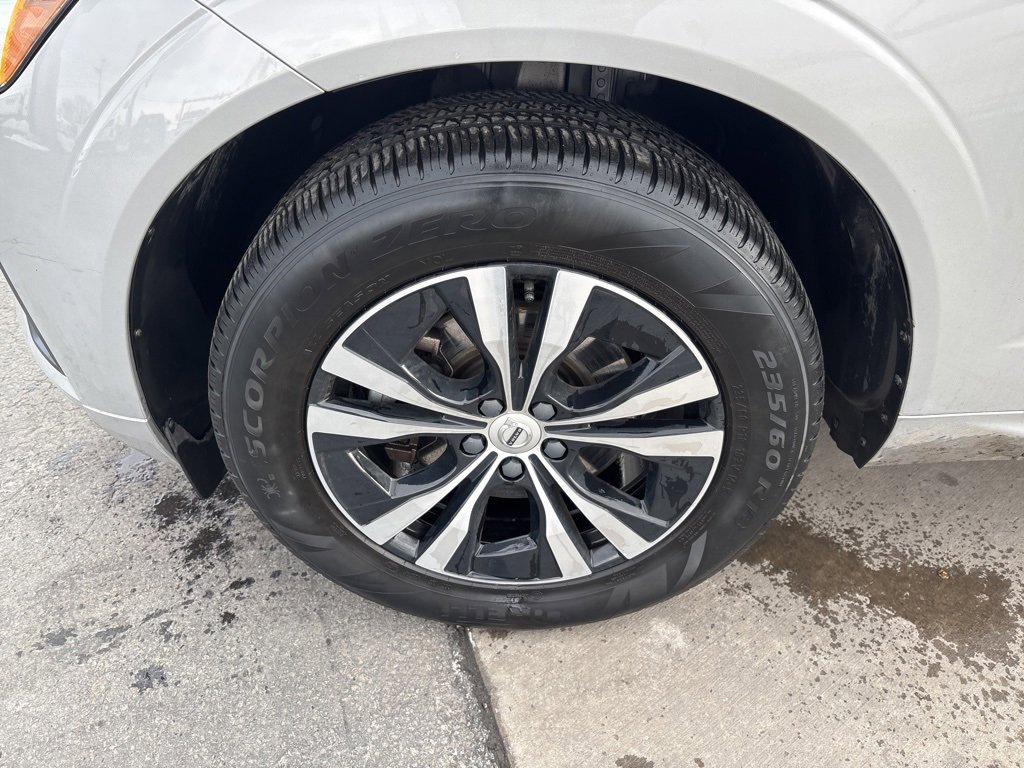 Certified 2023 Volvo XC60 B5 Core image 11