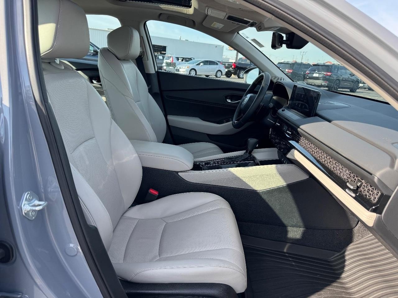 Certified 2025 Honda Accord EX-L image 17