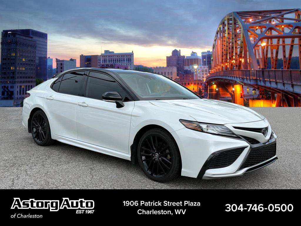 Used 2023 Toyota Camry XSE w/ Cold Weather Package FWD image 1