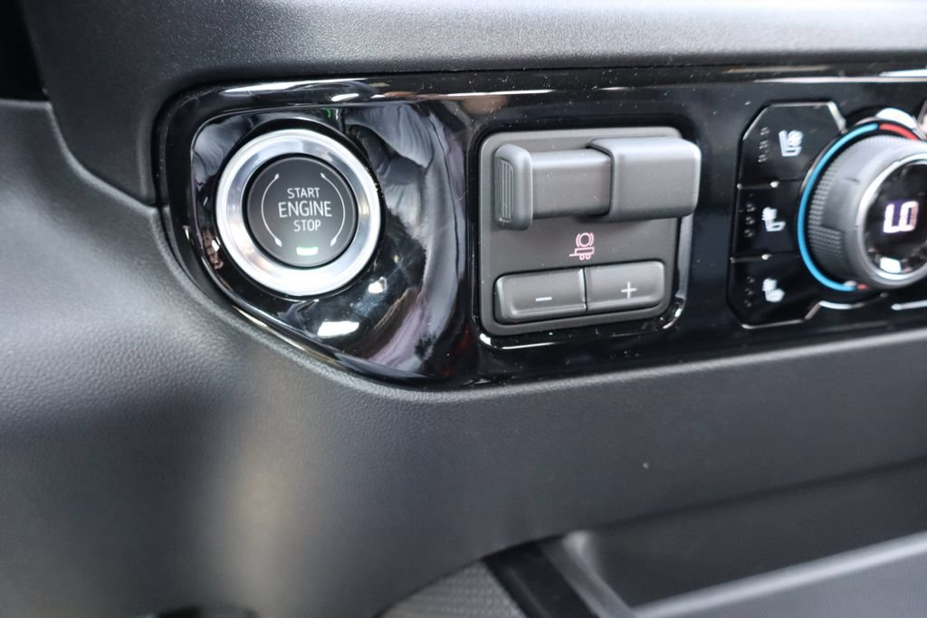 New 2026 Chevrolet Silverado 2500 ZR2 w/ ZR2 Bison Edition AWD/4WD image 13