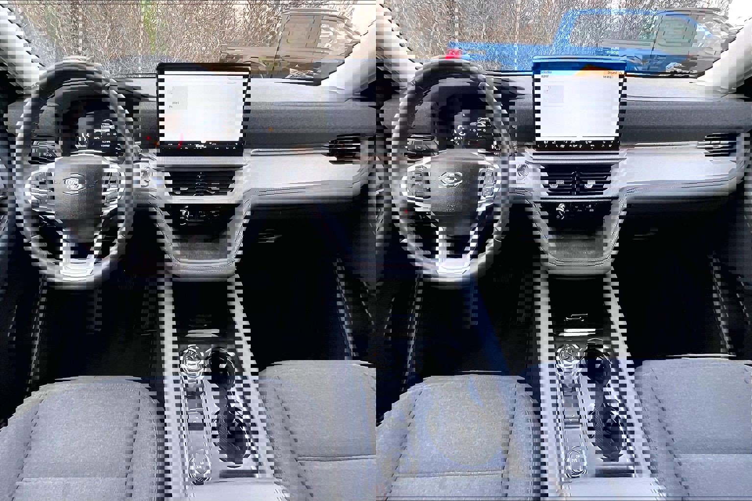 Used 2025 Ford Explorer Active image 14