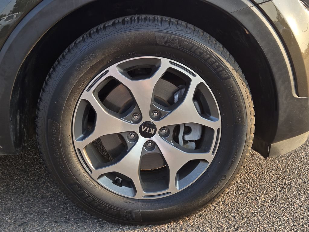 Used 2020 Kia Telluride EX w/ Towing Package AWD/4WD image 9