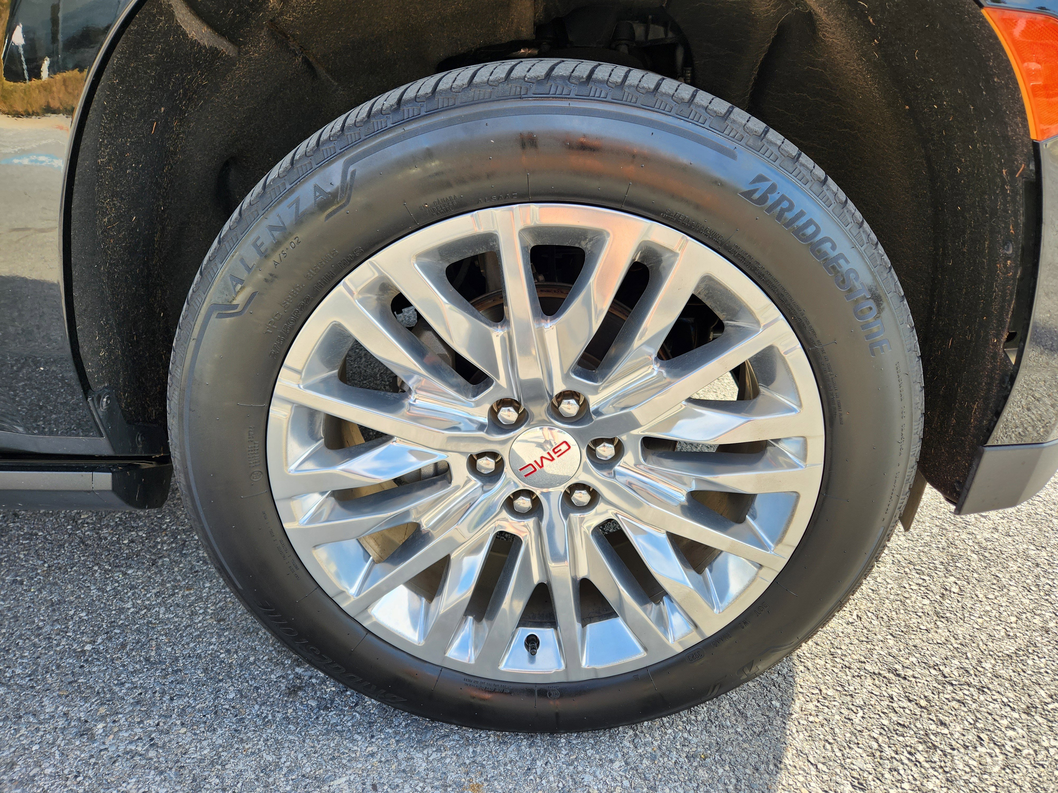 Used 2023 GMC Yukon Denali AWD/4WD image 7