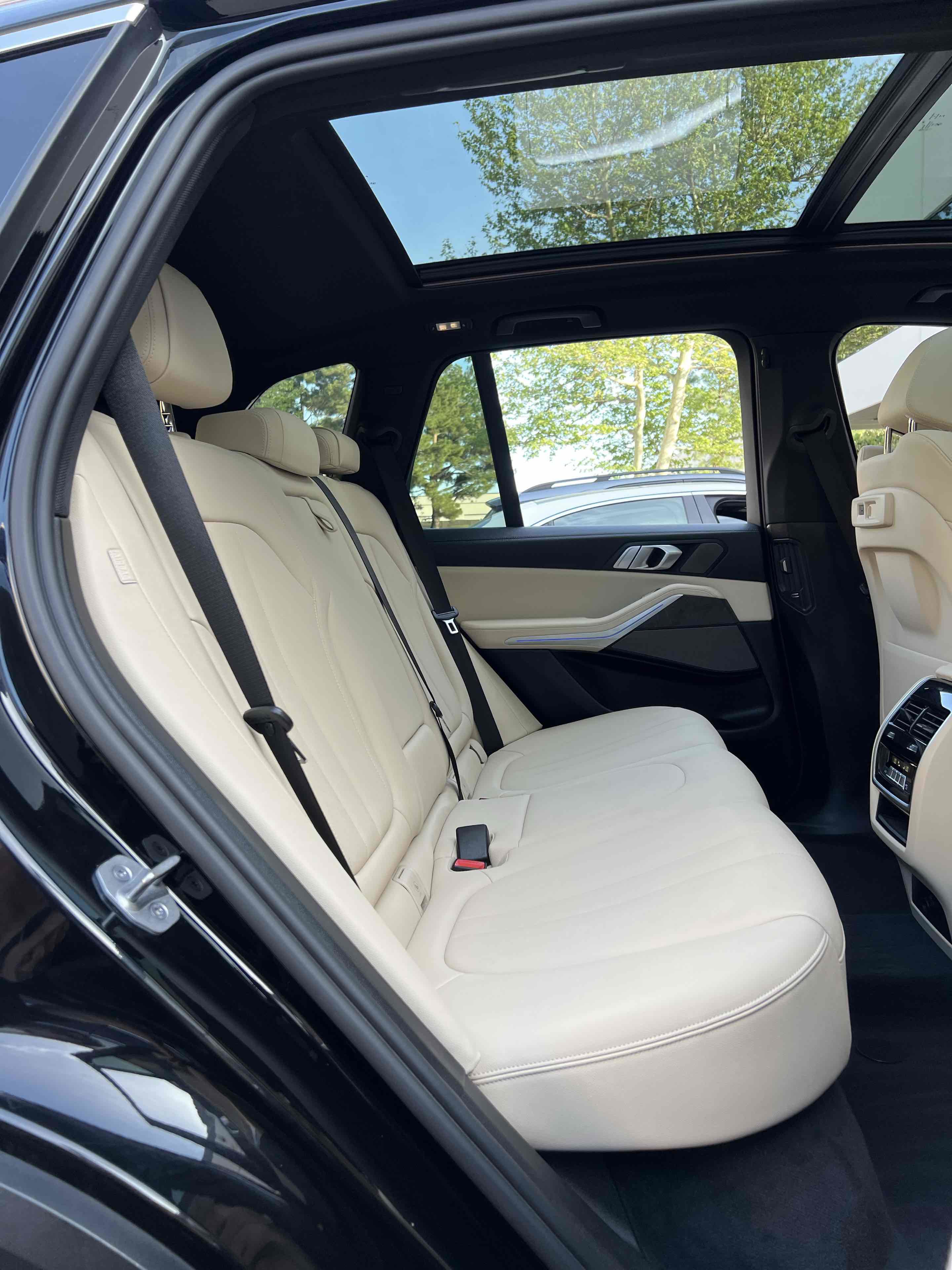 Used 2021 BMW X5 sDrive40i w/ Premium Package RWD image 41