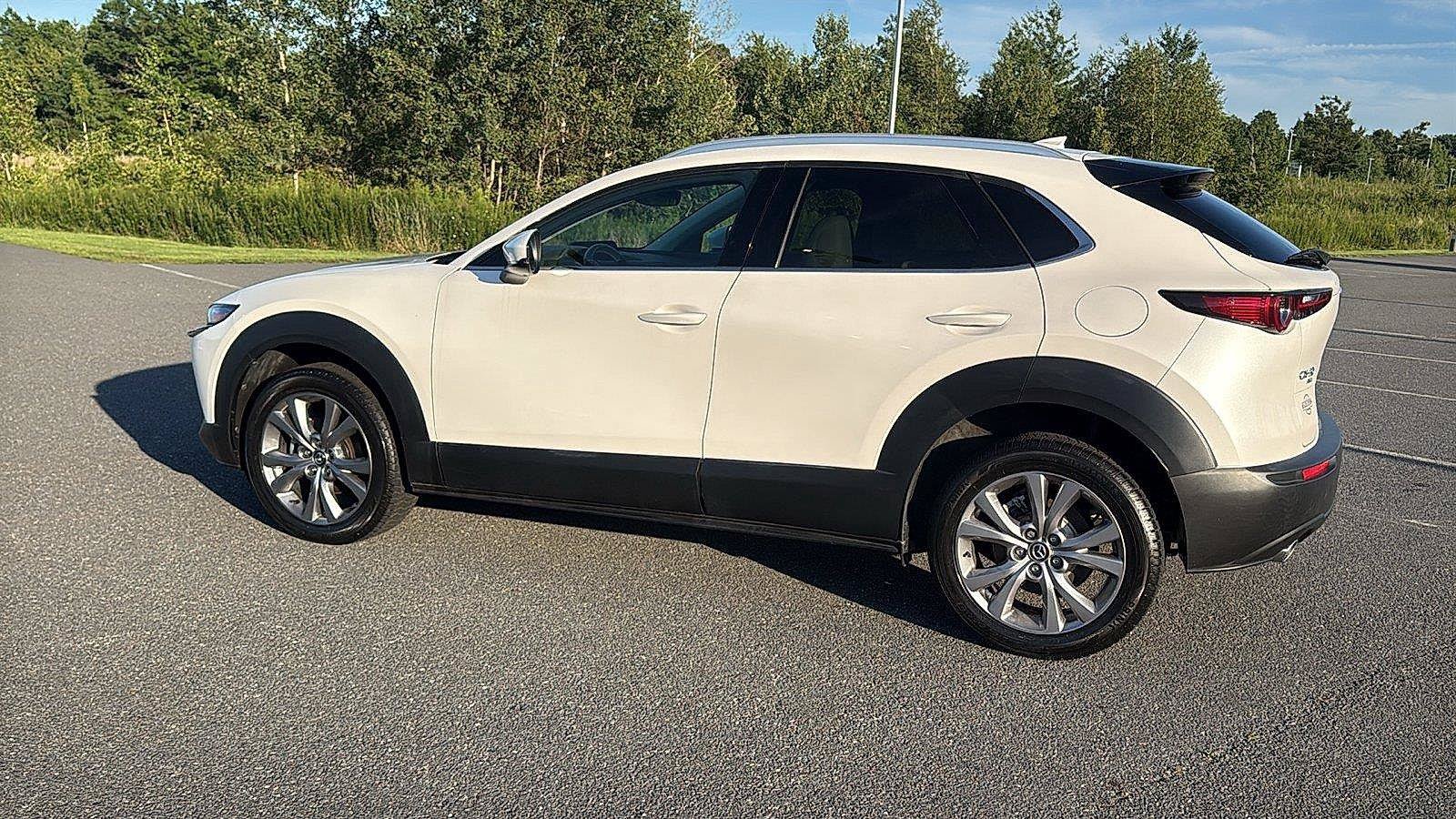 Used 2023 MAZDA CX-30 AWD 2.5 S w/ Premium Package image 11