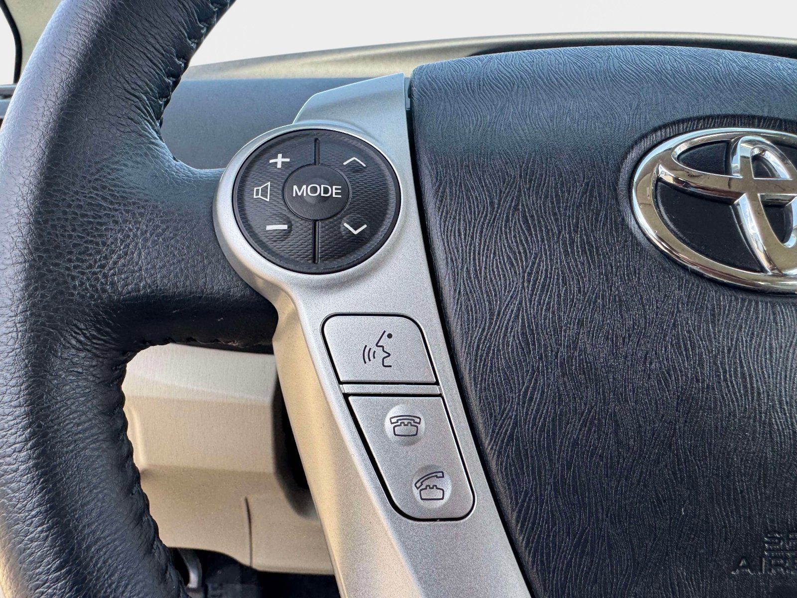 Used 2015 Toyota Prius Four image 24
