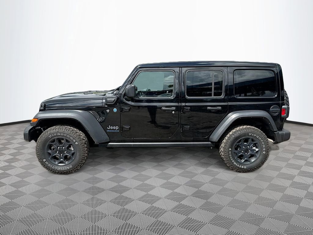 Used 2023 Jeep Wrangler Unlimited w/ Sun & Screen Package AWD/4WD image 9