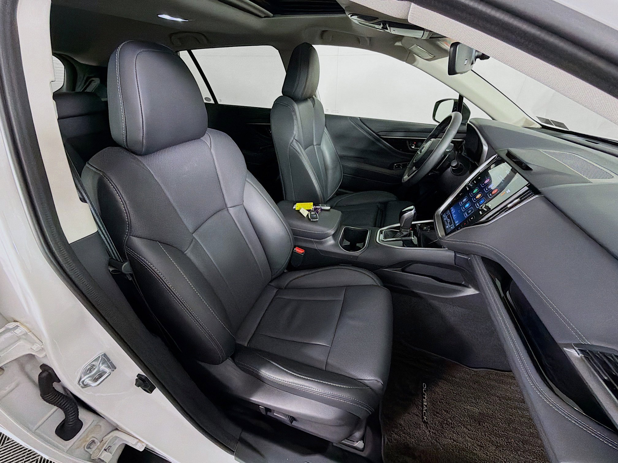 Used 2025 Subaru Outback Limited image 28