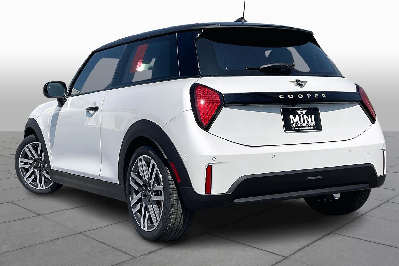 Used 2026 MINI Cooper 2-Door Hardtop FWD image 12