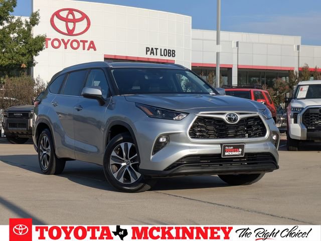 Used 2023 Toyota Highlander XLE