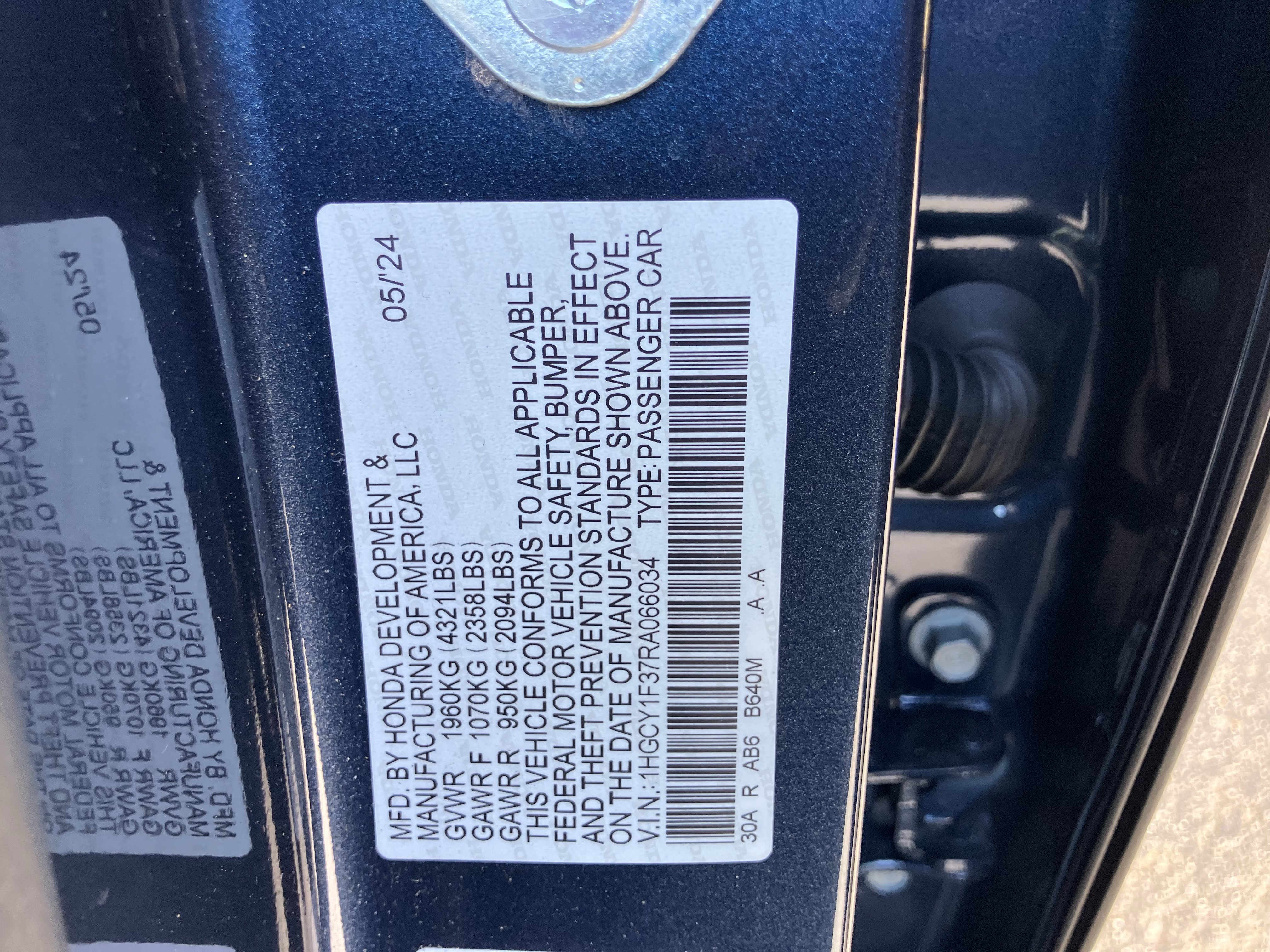 Certified 2024 Honda Accord EX image 37