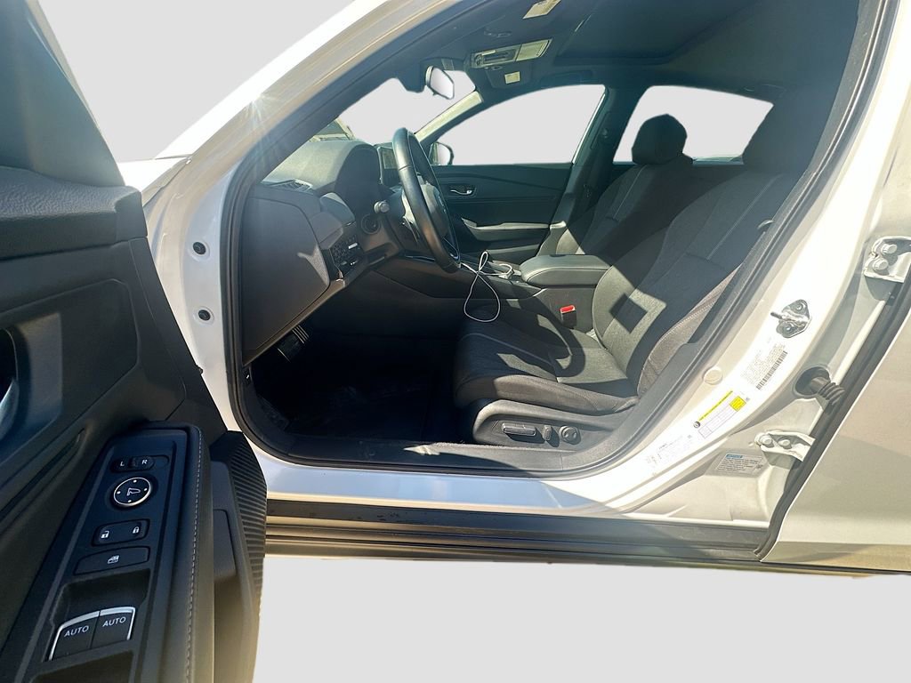 Used 2023 Honda Accord Sport image 12