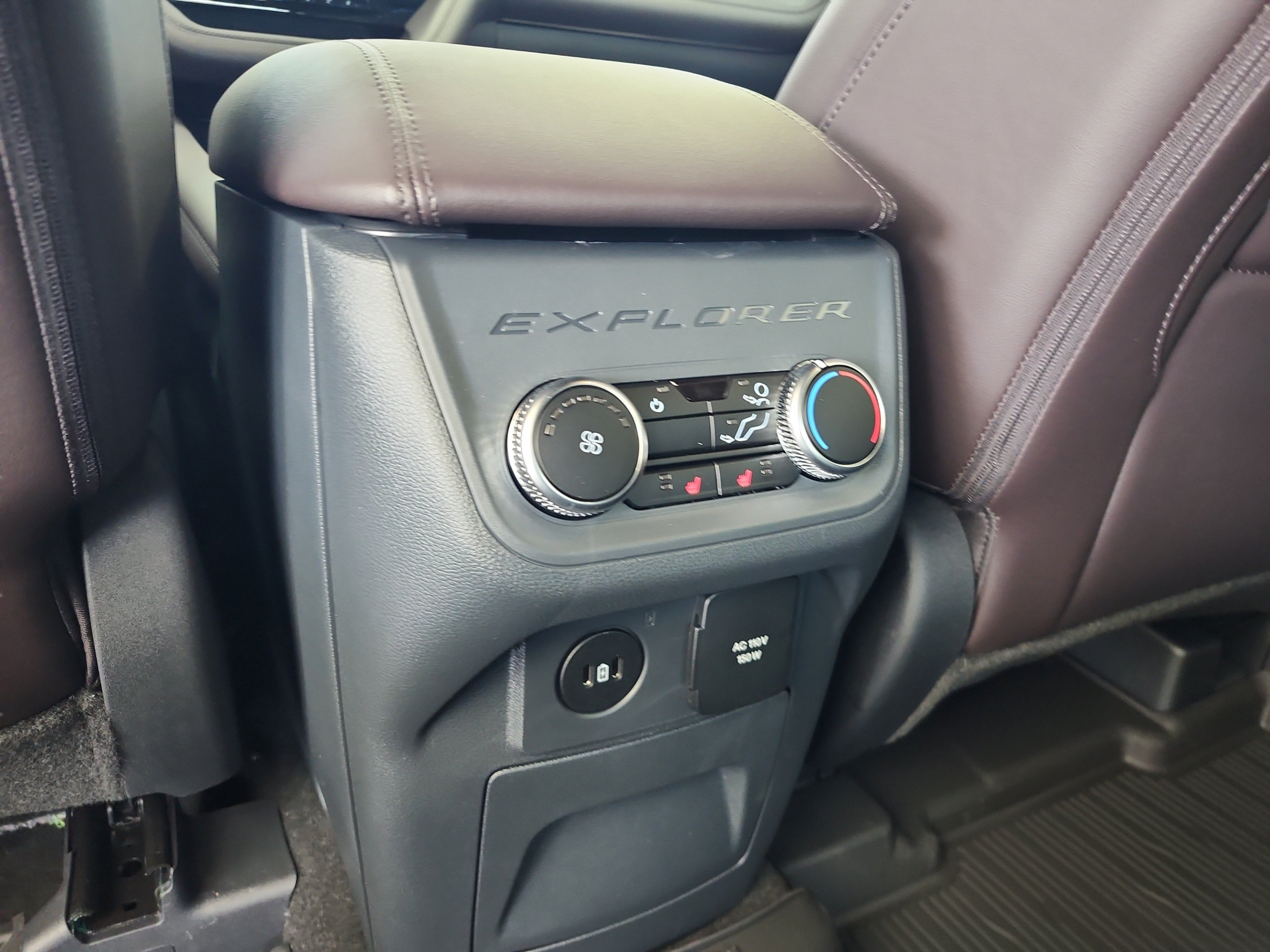 New 2026 Ford Explorer Platinum RWD image 17