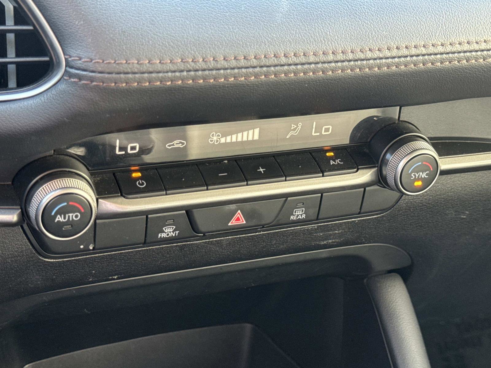 Used 2023 MAZDA MAZDA3 s image 23