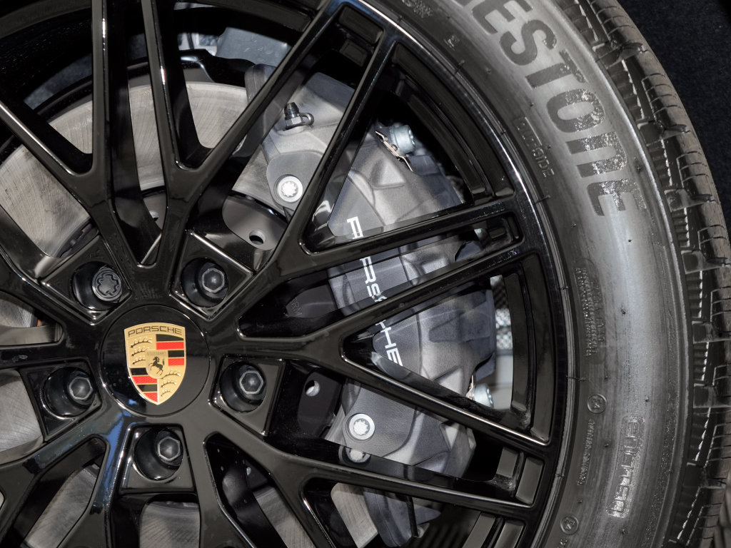 New 2026 Porsche Cayenne AWD/4WD image 14