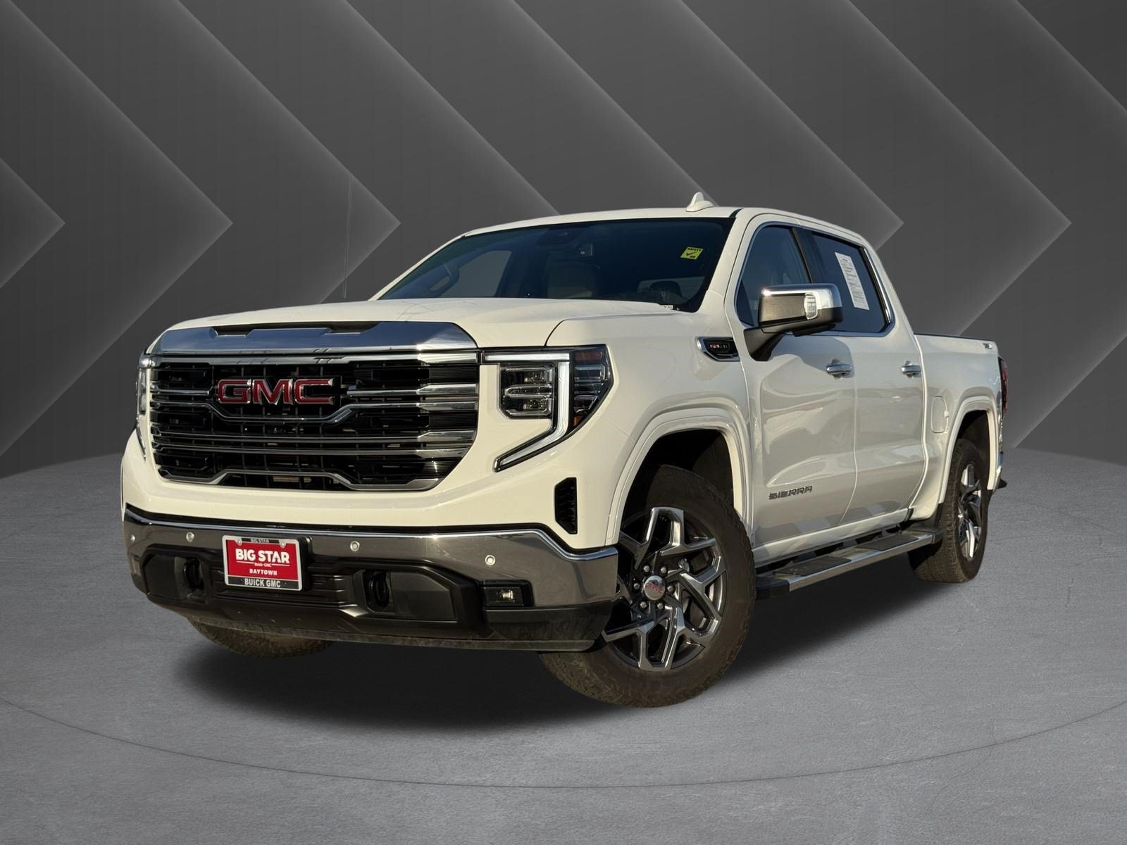 Used 2025 GMC Sierra 1500 SLT w/ SLT Premium Plus Package AWD/4WD image 2