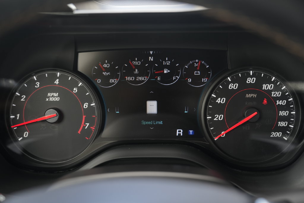 Used 2018 Chevrolet Camaro SS RWD image 45