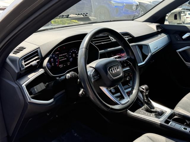 Used 2020 Audi Q3 2.0T Premium w/ Convenience Package AWD/4WD image 14