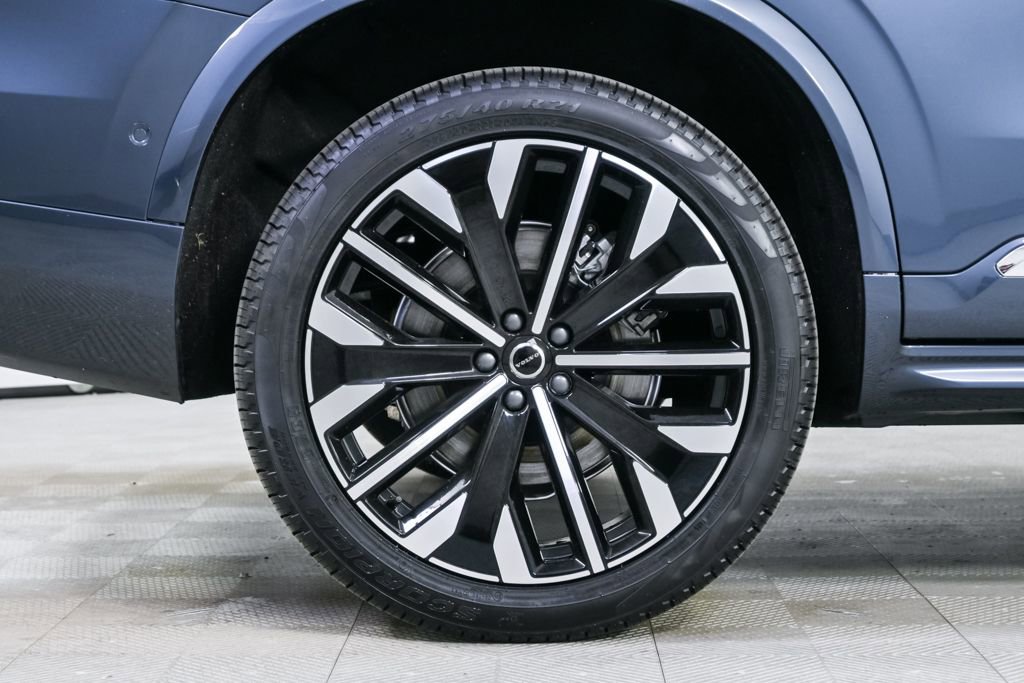 Certified 2026 Volvo XC90 B6 Plus w/ Protection Package Premier image 42