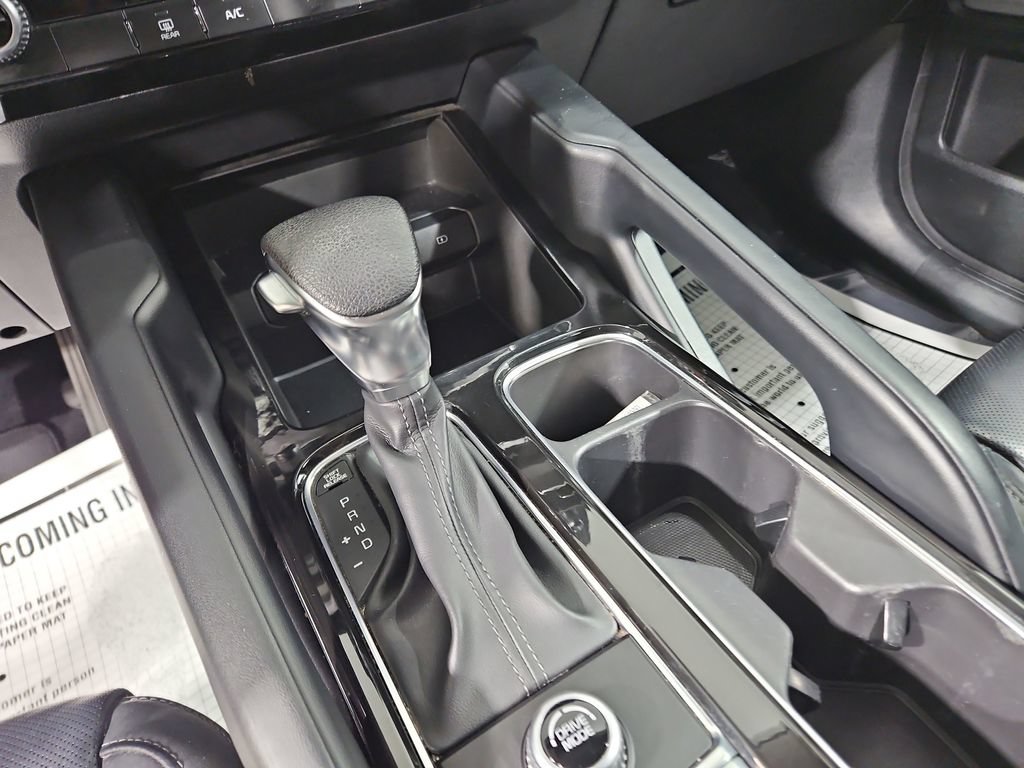 Used 2020 Kia Telluride LX FWD image 23