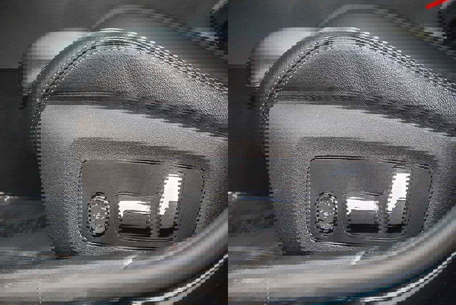 Certified 2023 BMW 330i Sedan w/ Driving Assistance Package image 21