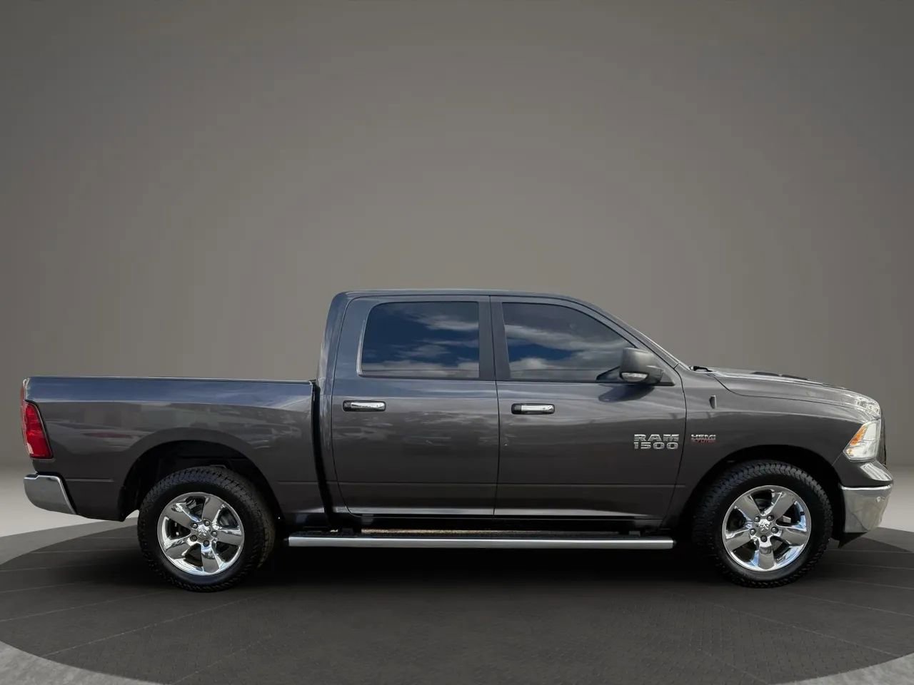 Used 2017 RAM 1500 Big Horn image 4
